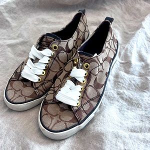 Coach Suzzy Low Top Sneakers Size 5.5